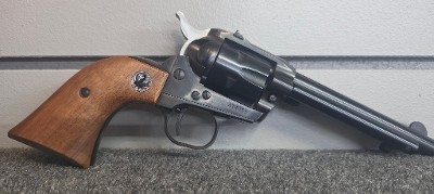 RUGER SINGLE SIX .22 LR/.22 WMR - Image 3 of 4
