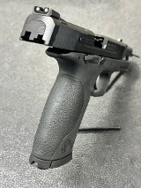 SMITH & WESSON M&P45 PISTOL 45 ACP (45 Auto) - Image 5 of 7