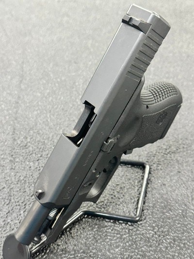 GLOCK 27 GEN 3 40 Smith & Wesson - Image 8 of 8