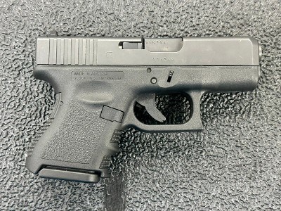 GLOCK 27 GEN 3 40 Smith & Wesson - Image 4 of 8