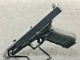 GLOCK 22 GEN 4 40 Smith & Wesson - Image 3 of 6