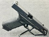 GLOCK 22 GEN 4 40 Smith & Wesson - Image 4 of 6