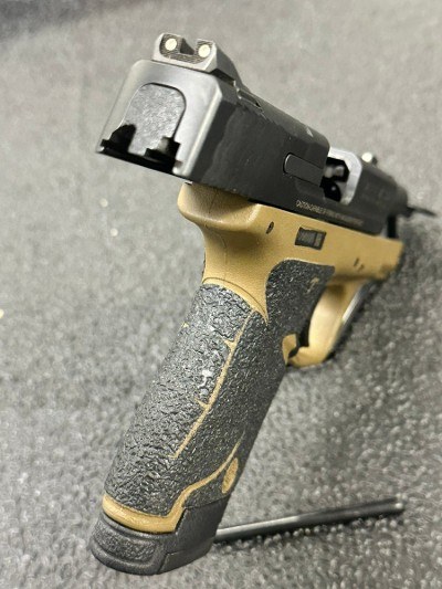 SMITH & WESSON M&P9 SHIELD 9MM LUGER (9x19 PARA) - Image 7 of 8