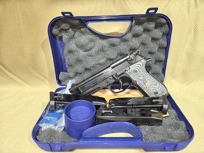 BERETTA 96A1 .40 S&W - Image 1 of 2