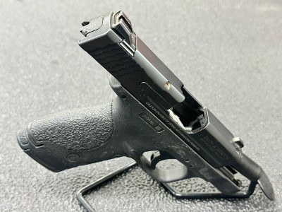 SMITH & WESSON M&P 9 9MM LUGER (9x19 PARA) - Image 4 of 6