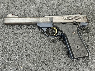 BROWNING BUCKMARK 22 - PISTOL .22 LR - Image 1 of 6