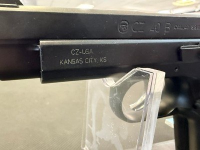 CZ CZ 40B .40 S&W - Image 11 of 11