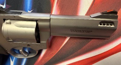 TAURUS 425 .41 REM MAG - Image 2 of 6