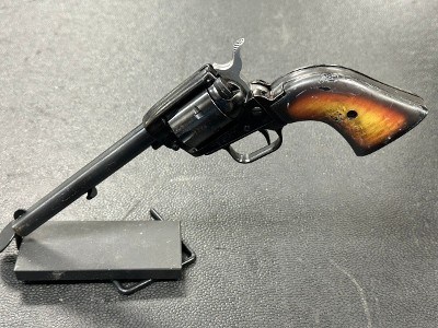 HERITAGE MFG. ROUGH RIDER-22 .22 LR - Image 3 of 6