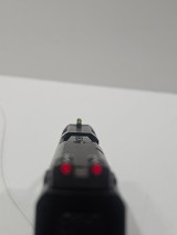 SMITH & WESSON M&P 40 SHIELD PERFORMANCE CENTER 40 Smith & Wesson - Image 6 of 10