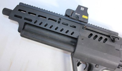 IWI EXCELLENT IWI TAVOR TS12 12GA 3" CHAMBER 18.5" BBL 15RD W/ EOTECH GREEN DOT & BOX 12 GA - Image 4 of 9