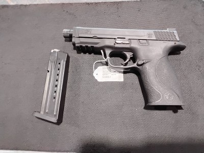 SMITH & WESSON M&P 9 9MM LUGER (9x19 PARA) - Image 1 of 9