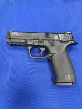 SMITH & WESSON M&P22 .22 LR - Image 2 of 3