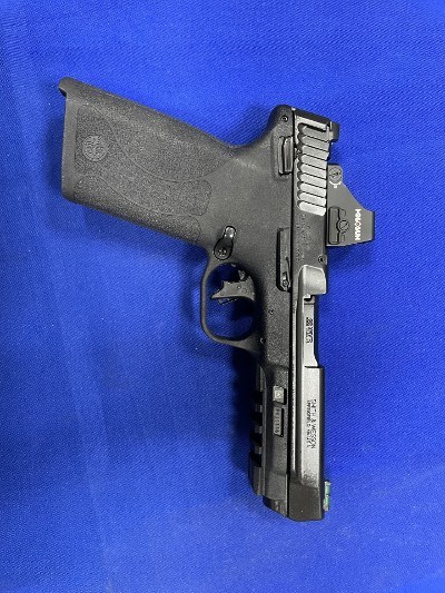 SMITH & WESSON MP 22 .22 WMR - Image 4 of 4