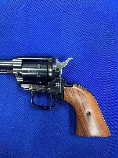 HERITAGE MFG. ROUGH RIDER .22 LR/.22 WMR - Image 5 of 6