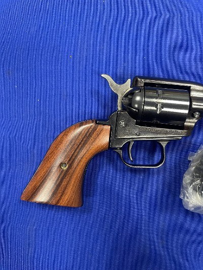 HERITAGE MFG. ROUGH RIDER .22 LR/.22 WMR - Image 3 of 6