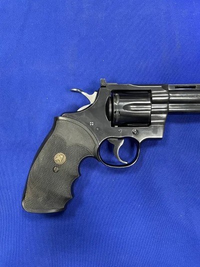 COLT PYTHON .38 SPECIAL/.357 MAGNUM - Image 5 of 7