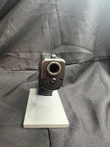 GLOCK 23 GEN 1 40 Smith & Wesson - Image 5 of 5
