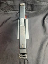 GLOCK 22 GEN 4 40 Smith & Wesson - Image 2 of 5