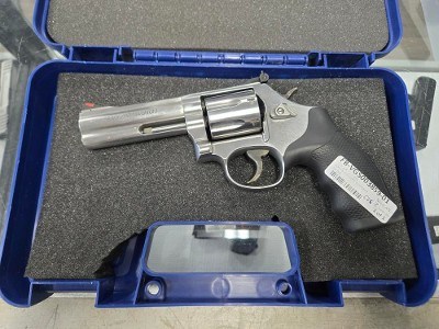 SMITH & WESSON 686-6 .357 MAGNUM .357 MAG - Image 1 of 2