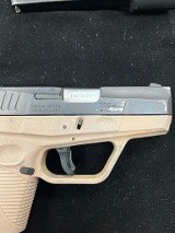 TAURUS 709 Slim 9MM LUGER (9x19 PARA) - Image 3 of 9