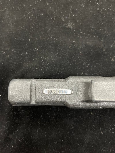 GLOCK 22 .40 CALIBER - Image 9 of 9