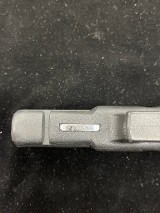 GLOCK 22 .40 CALIBER - Image 9 of 9