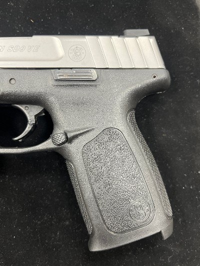 SMITH & WESSON SD9 VE 9MM LUGER (9x19 PARA) - Image 2 of 11