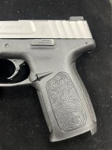 SMITH & WESSON SD9 VE 9MM LUGER (9x19 PARA) - Image 2 of 11