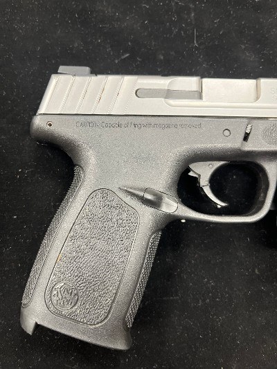 SMITH & WESSON SD9 VE 9MM LUGER (9x19 PARA) - Image 4 of 11