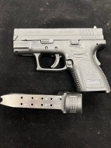 SPRINGFIELD ARMORY XD-40 SUB COMPACT .40 S&W - Image 1 of 9