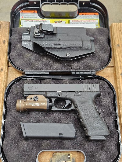 GLOCK 22 UNKNOWN - Image 7 of 7