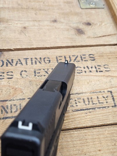 GLOCK 22 UNKNOWN - Image 4 of 7