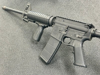 SMITH & WESSON M&P 15 RIFLE 5.56X45MM NATO - Image 3 of 5