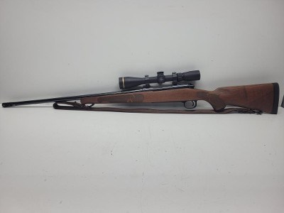 WINCHESTER MODEL 70 CLASSIC FEATHERWEIGHT .300 WIN MAG - Image 1 of 11