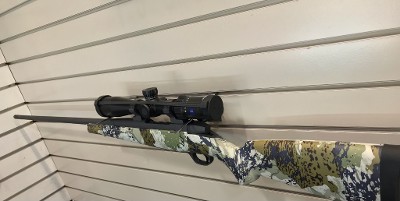 WEATHERBY MARK V .300 WBY MAG - Image 5 of 10