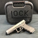 GLOCK 22 GEN 3 40 Smith & Wesson - Image 1 of 4