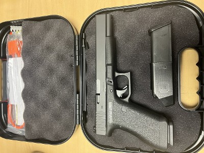 GLOCK 17L 9MM LUGER (9x19 PARA) - Image 1 of 5