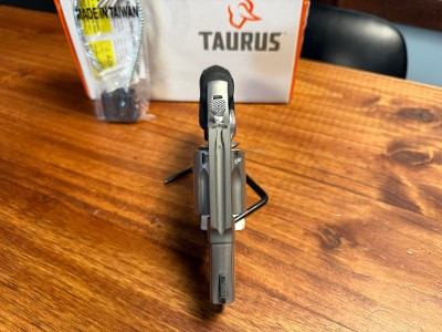 TAURUS 605 .357 MAG - Image 3 of 4
