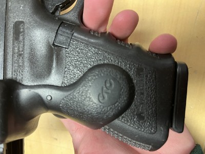 GLOCK 23 .40 S&W - Image 5 of 5