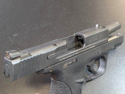SMITH & WESSON M&P9 SHIELD .9mm - Image 6 of 6