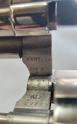 SMITH & WESSON 19-5 .357 MAG - Image 4 of 12