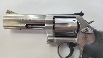 SMITH & WESSON 686-6 .357 MAG - Image 2 of 8