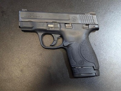 SMITH & WESSON M&P 40 SHIELD .40 - Image 1 of 6