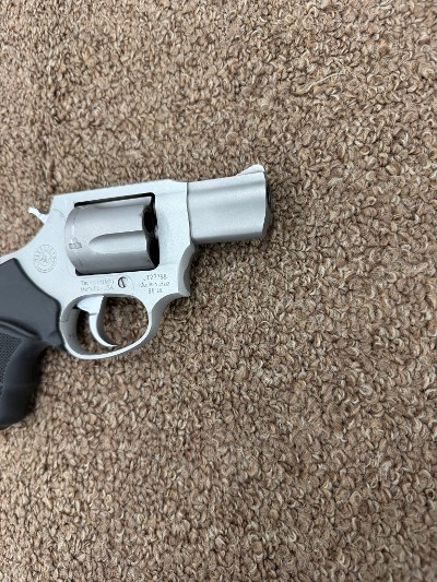 TAURUS 85 Ultra-Lite .38 SPL - Image 6 of 11