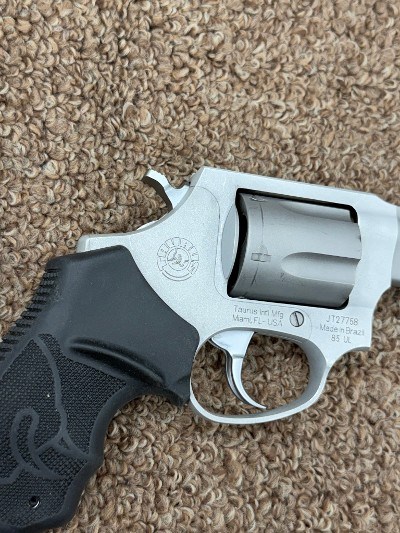 TAURUS 85 Ultra-Lite .38 SPL - Image 8 of 11