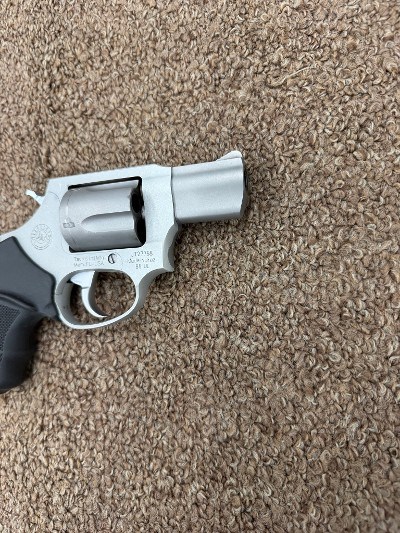 TAURUS 85 Ultra-Lite .38 SPL - Image 6 of 11
