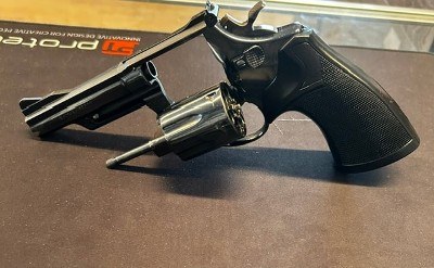 SMITH & WESSON 19-3 .357 MAG - Image 2 of 7