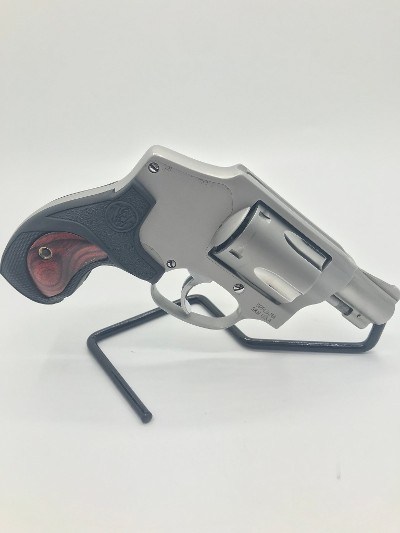 SMITH & WESSON 642-1 .38 SPL +P - Image 1 of 6