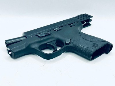 SMITH & WESSON M&P 40 SHIELD PERFORMANCE CENTER 40 Smith & Wesson - Image 2 of 9